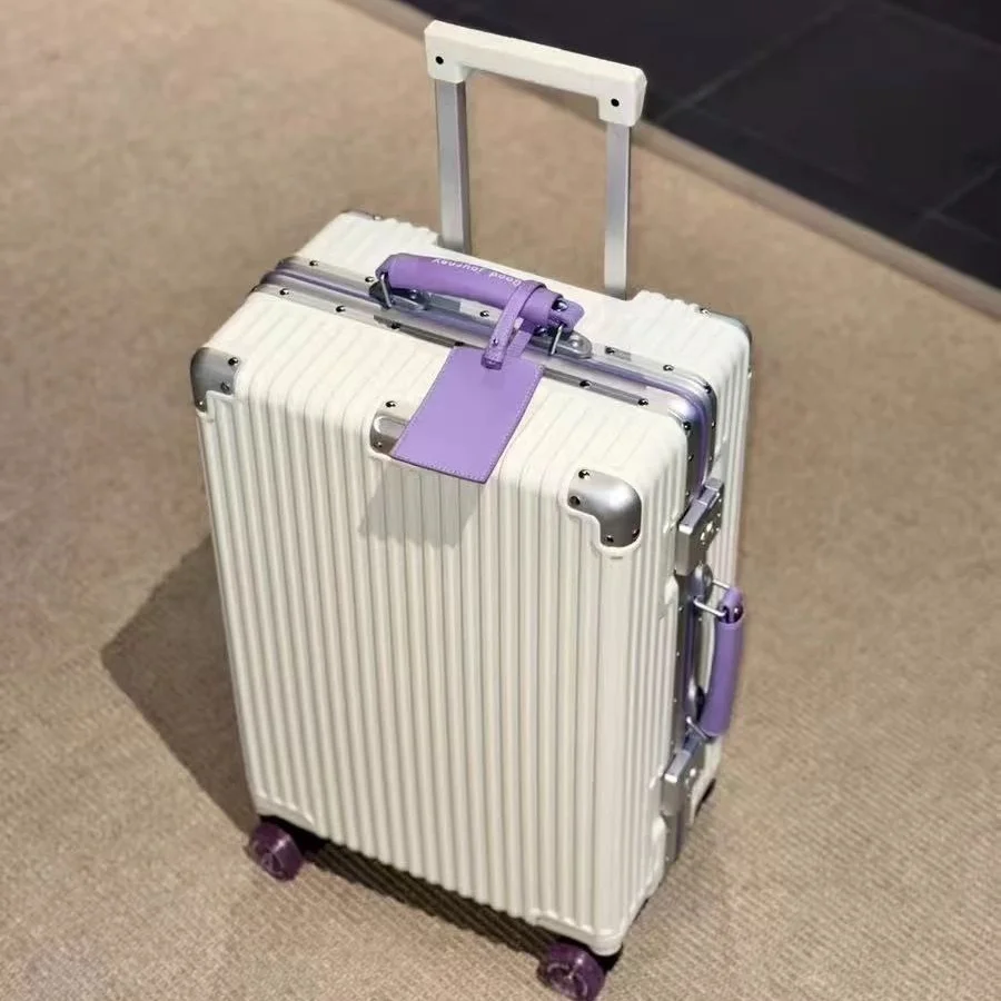 カラフルな静音キャスター付き、TSAロック対応のアルミフレー - Aluminum Frame Carry On Luggage のレビューと価格